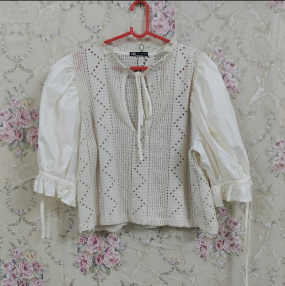 Zara puff sleeve top - Picture 2 of 4